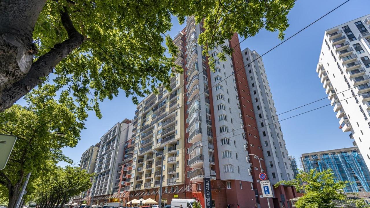 2 Room Apartment With Terrace, New Building, Jegeho Μπρατισλάβα Εξωτερικό φωτογραφία