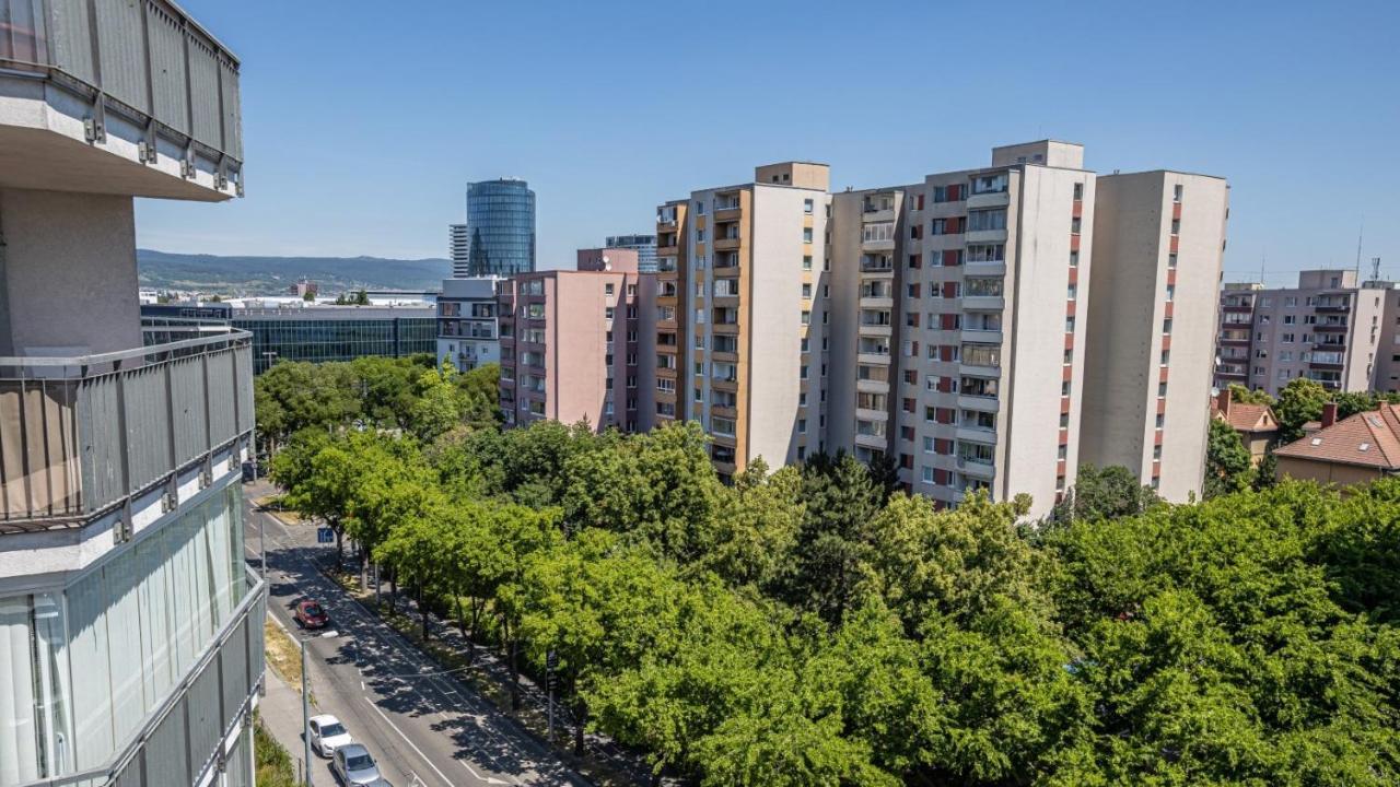 2 Room Apartment With Terrace, New Building, Jegeho Μπρατισλάβα Εξωτερικό φωτογραφία